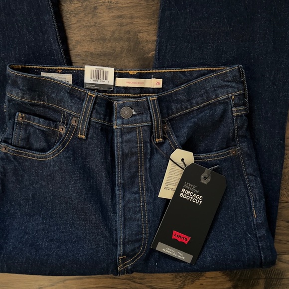 Levi’s Premium Ribcage Bootcut Women’s Jeans in High Key - Picture 13 of 16